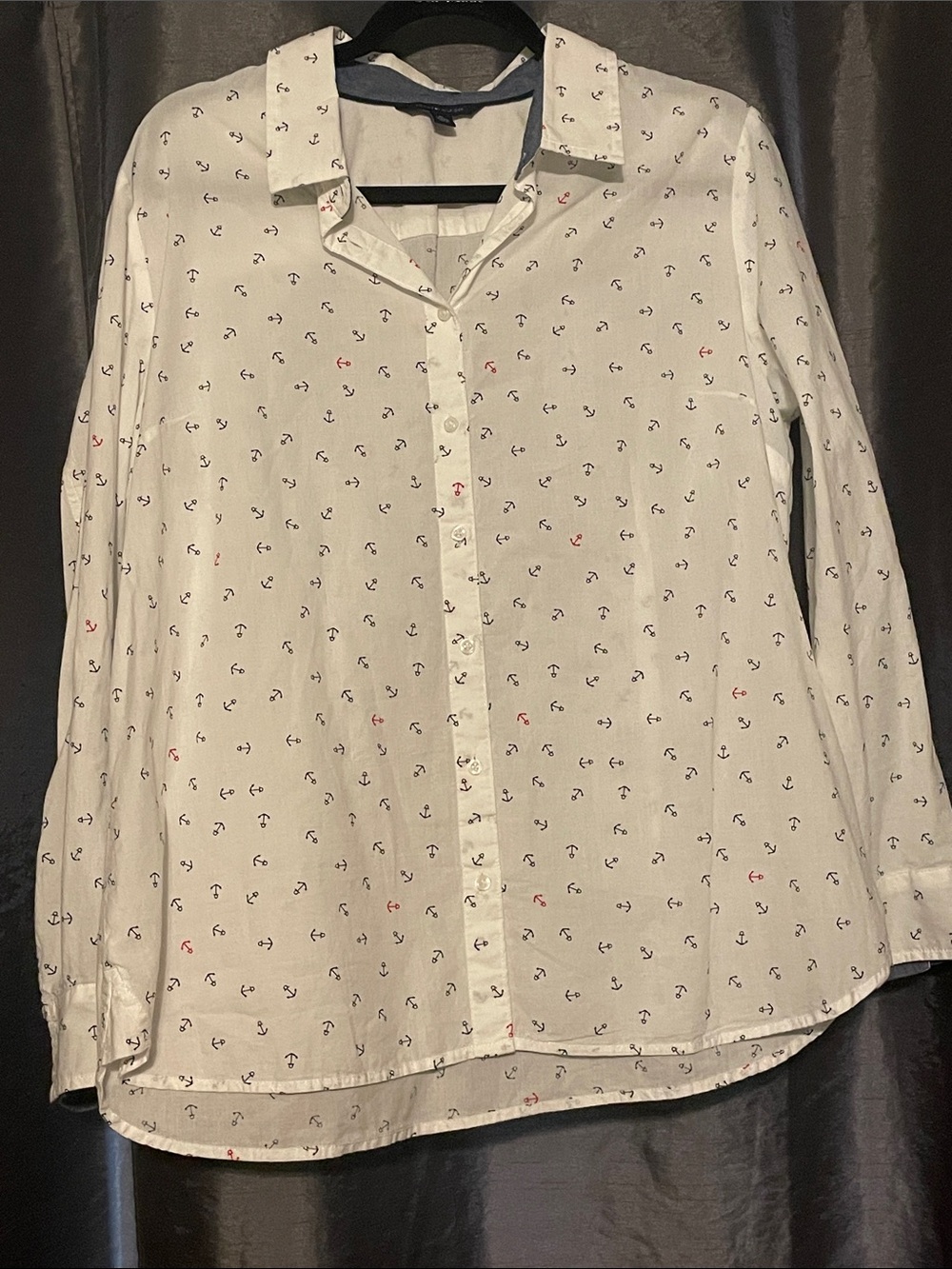 Tommy Hilfiger White Button-Down Shirt with Navy & Red Anchor Print